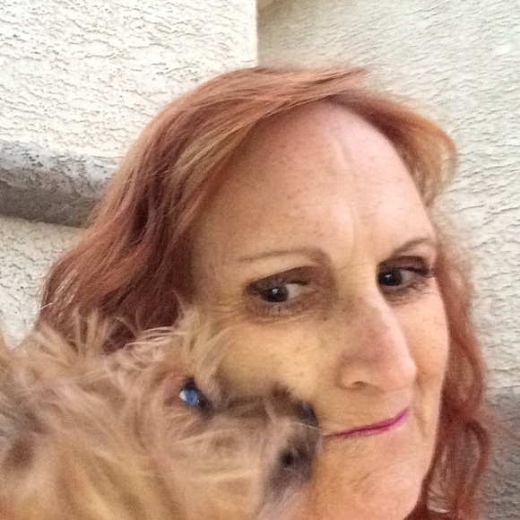 Meet your Posher, Laralee - Picture 1 of 1